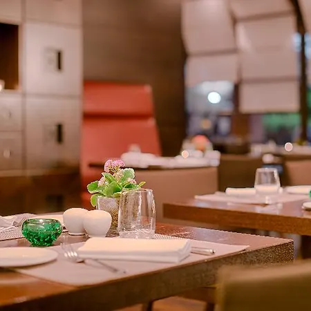 酒店 Nh米兰2酒店 塞葛拉特
