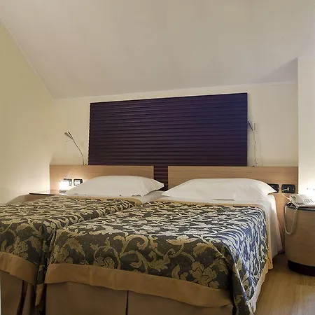 Nh Milano 2 Otel