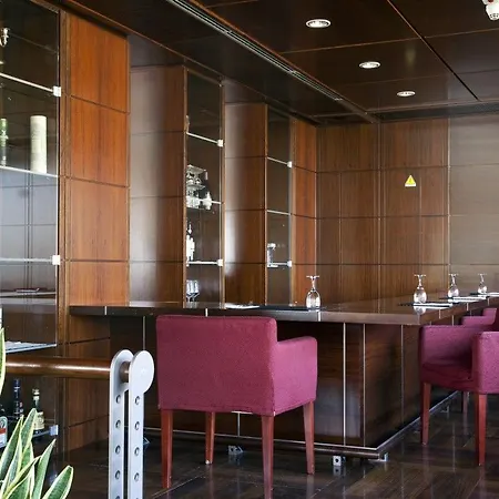 Nh Milano 2 Otel 4*